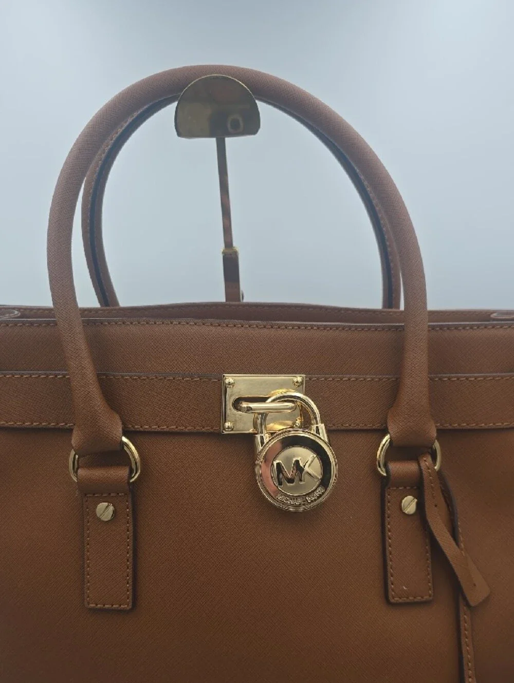 Michael Kors Brown Leather Large Hamilton Satchel W/ Gold Hardware (NWOT)✨️🤎✨️