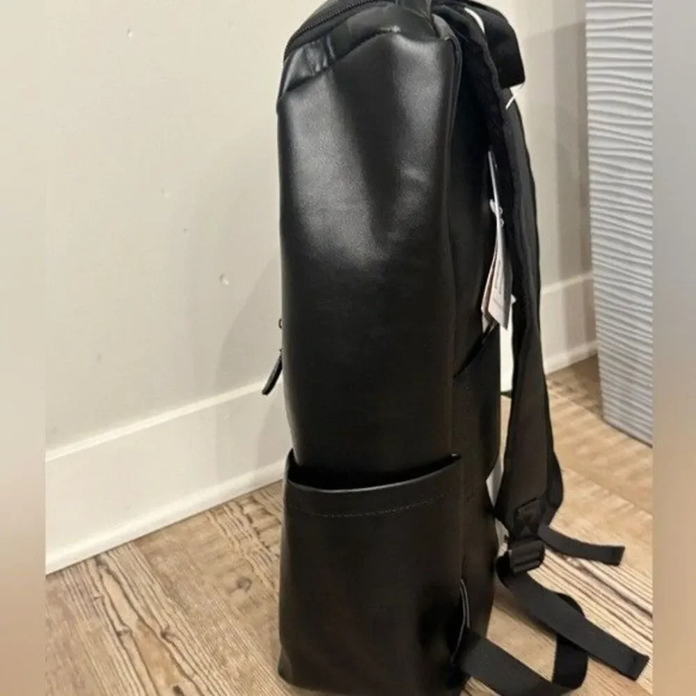 Unbranded embrace adventure