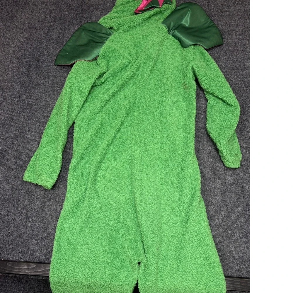 N/A fleece includes wings