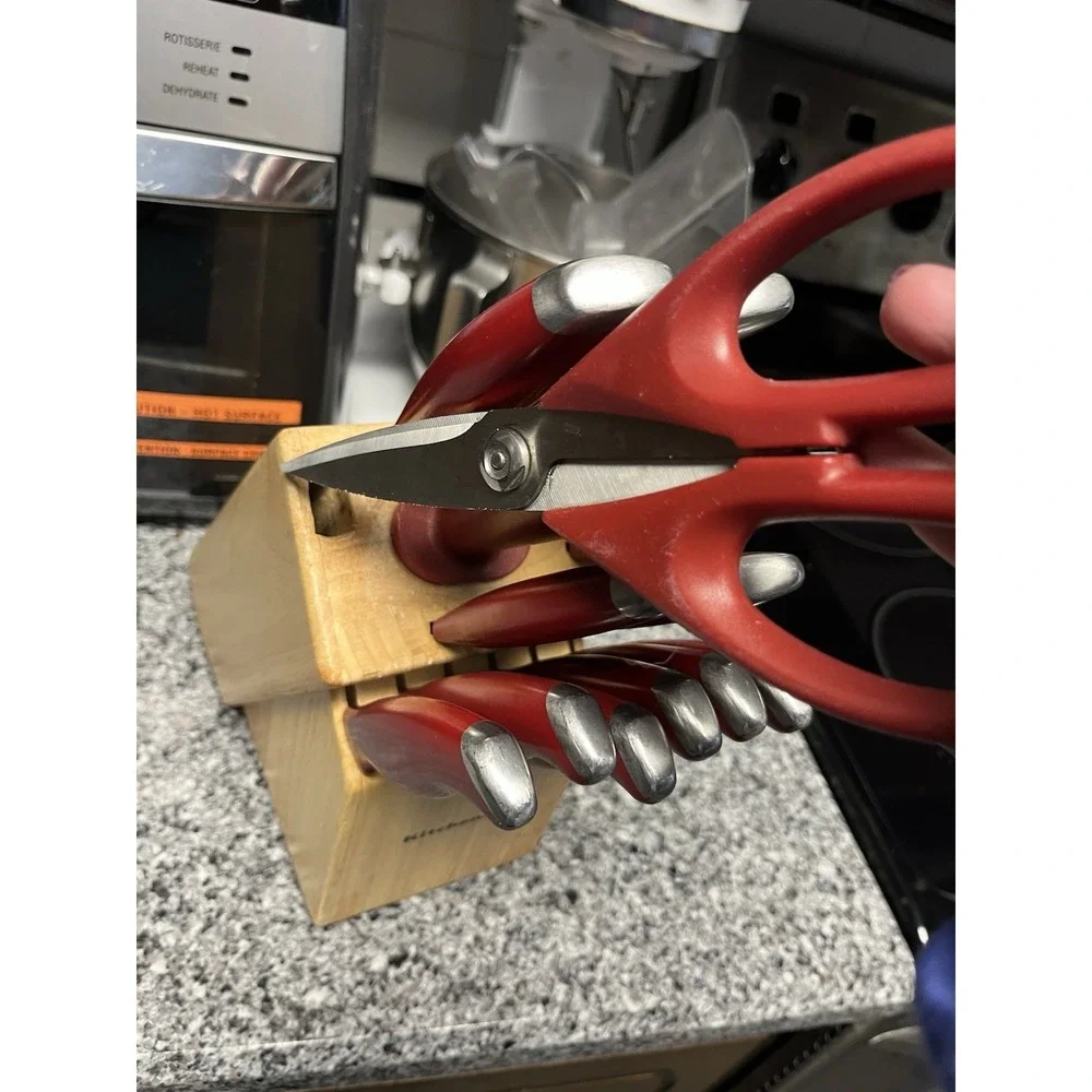 Kitchen Aid 14 Piece Knife Set Red handle ‎ & Block Set-Read Description