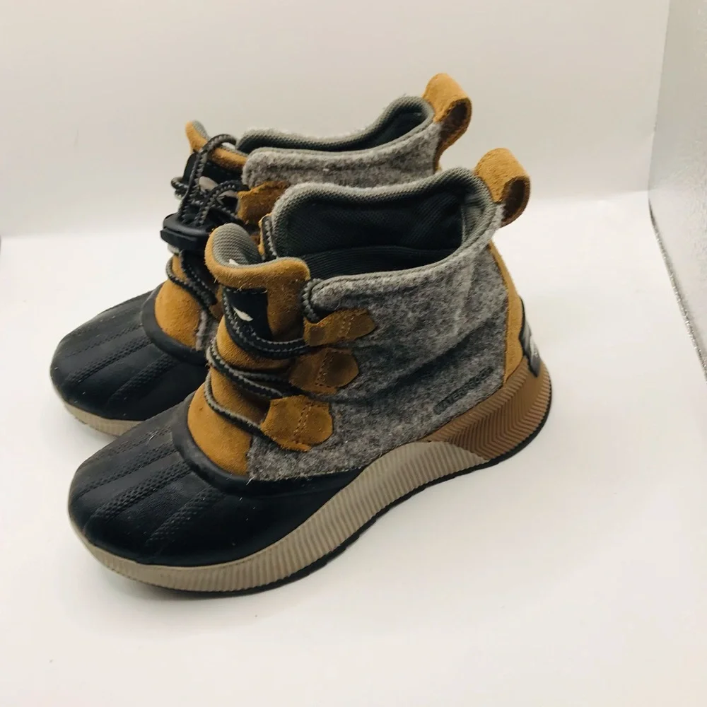 Sorel warm durable
