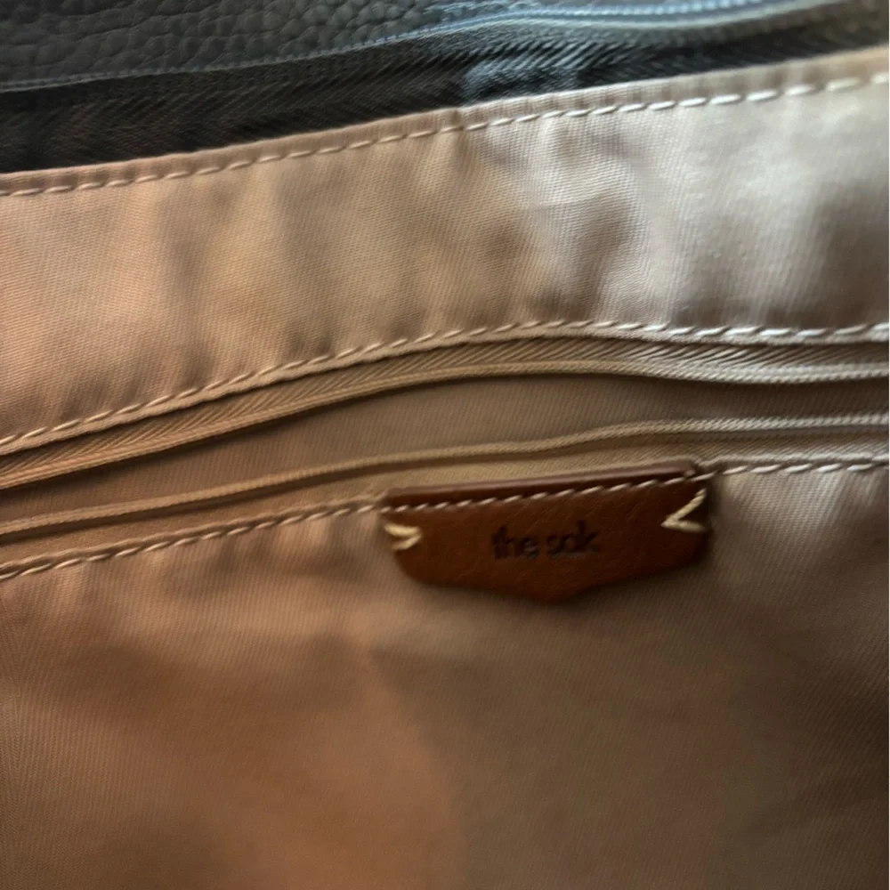 The Sak De Young Hobo bag in slate grey