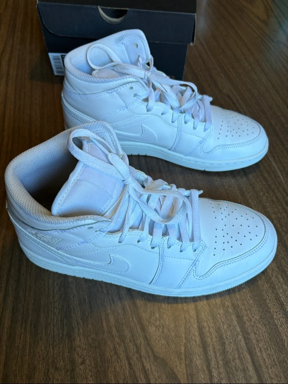 Nike Air Jordan 1 Mid Size 8.5 Triple White Colorway High Top Shoes