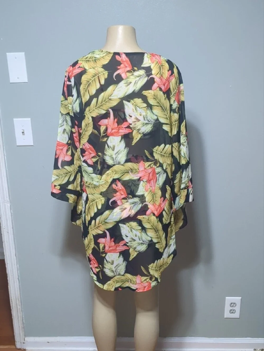 no brand eye catching