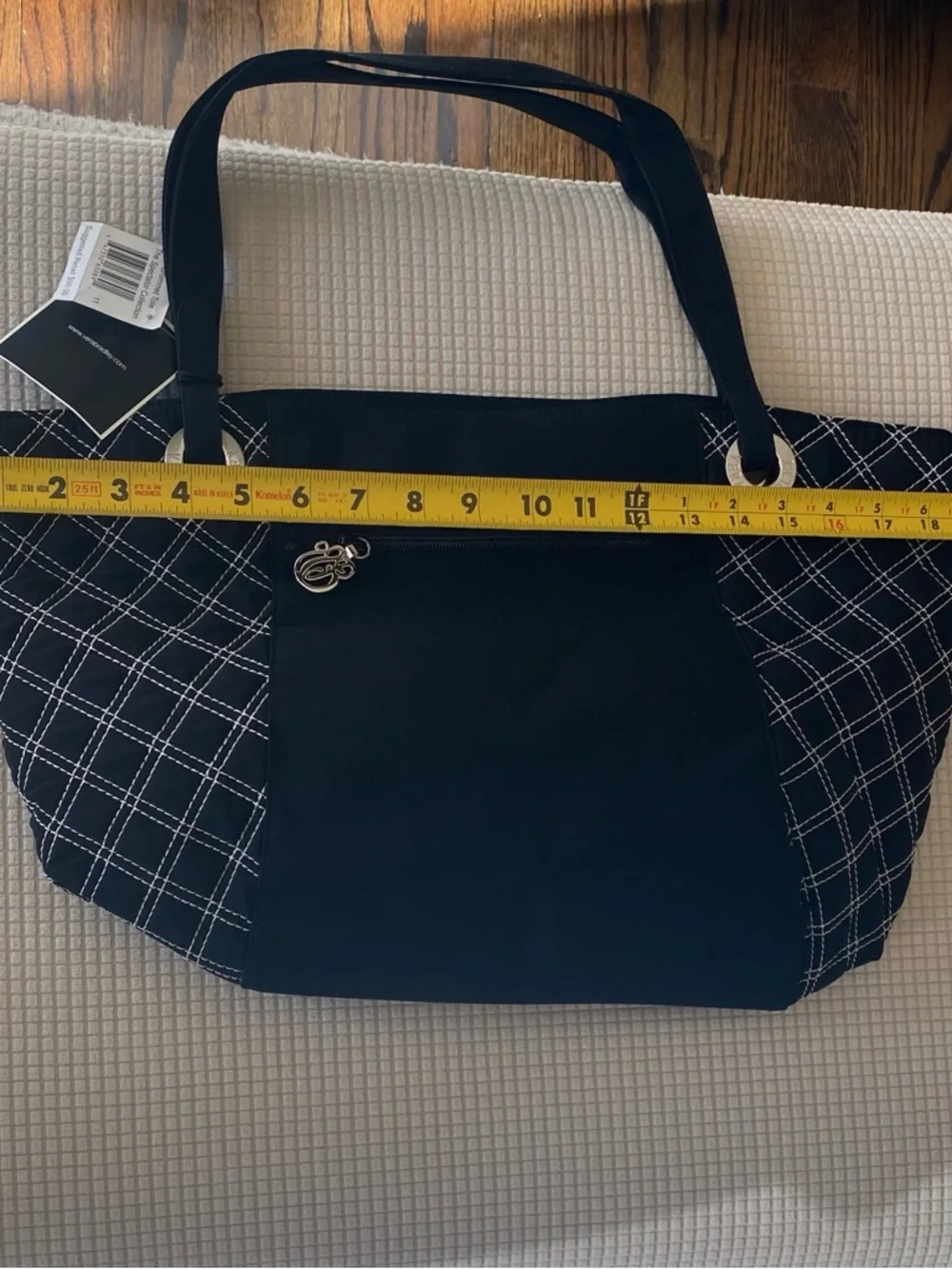 Vera Bradley roomy vera