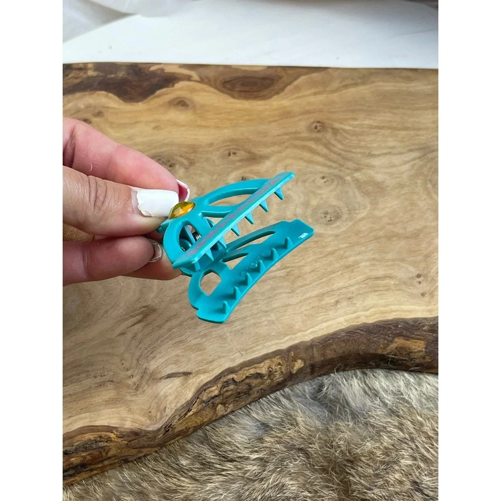 1990s Disney Esmeralda‎ hair claw clip girls Hunchback of Notre Dame collectible