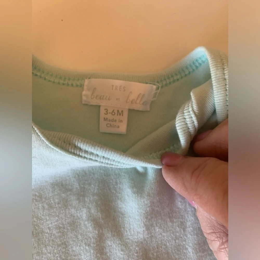 Carter’s bundle of 4 infant girl clothing
