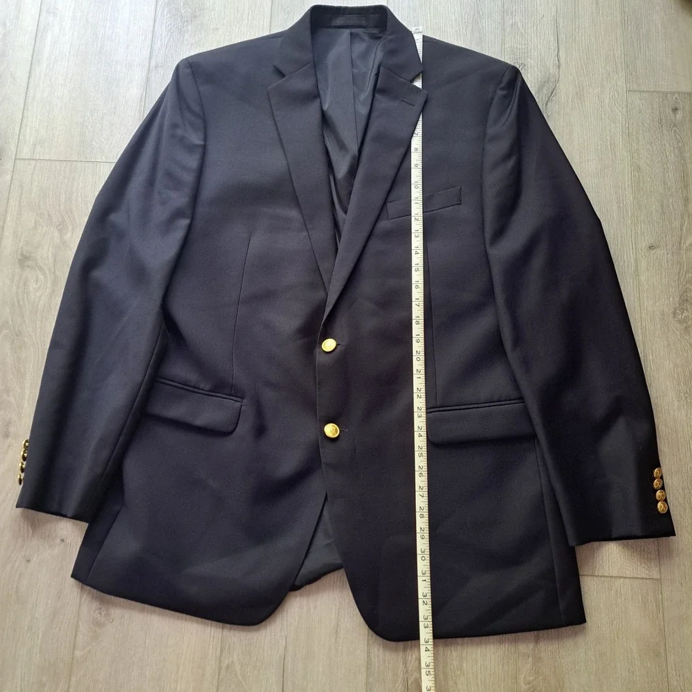 Lauren Ralph Lauren some stitching
