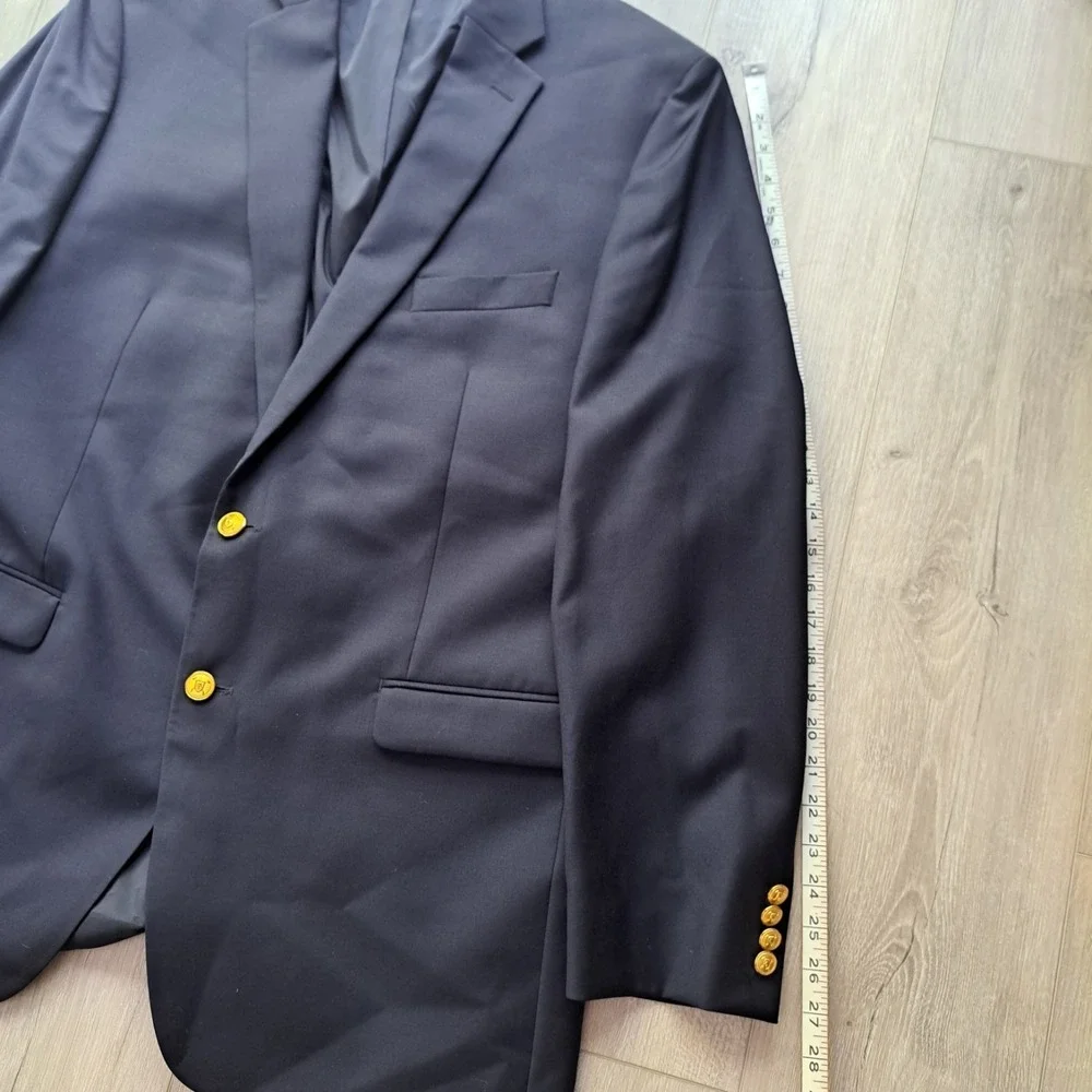 Lauren Ralph Lauren some stitching