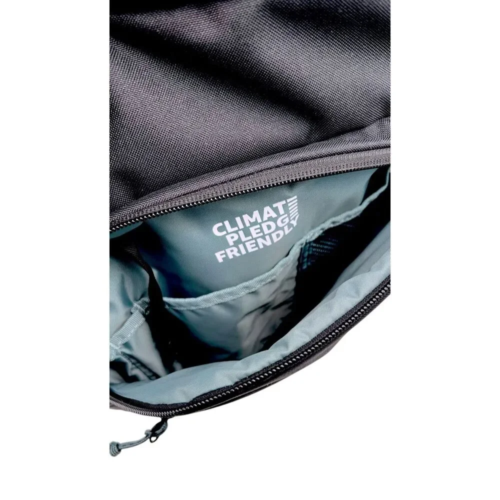 Thule nwt unisex