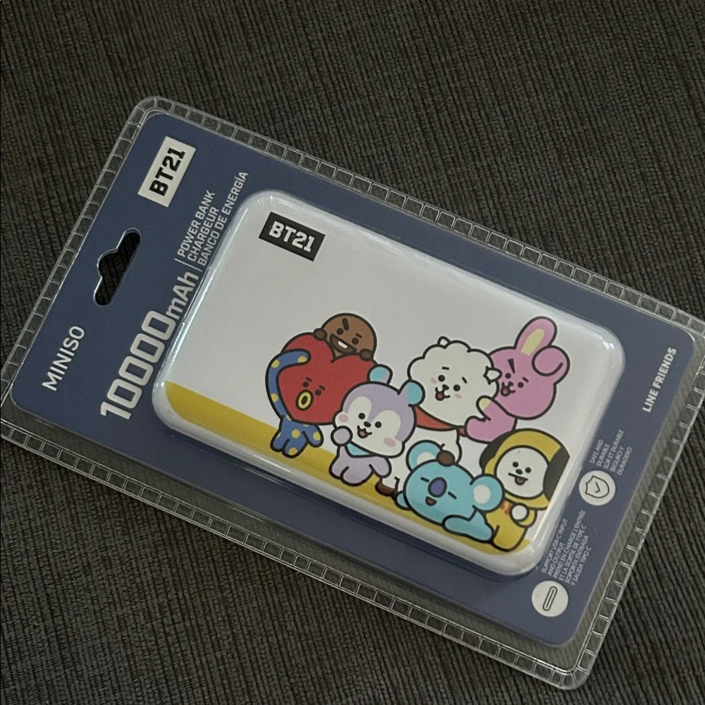 MINISO Line Friends BT21 10000mAh Ultra-thin Power Bank NWT