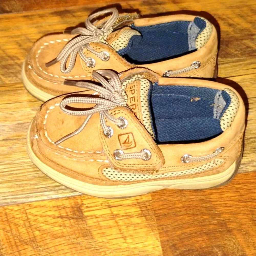 Baby Boy Size 6 Sperry Shoes!!