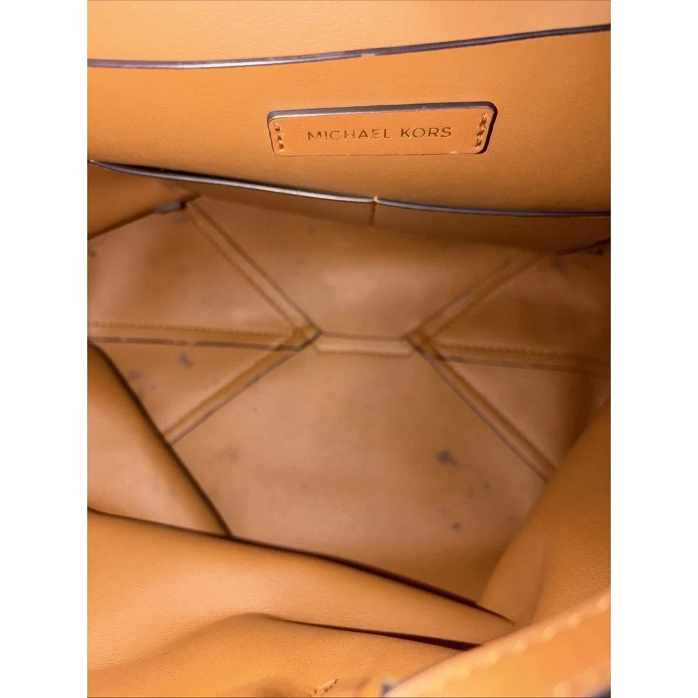 Michael Kors see pics