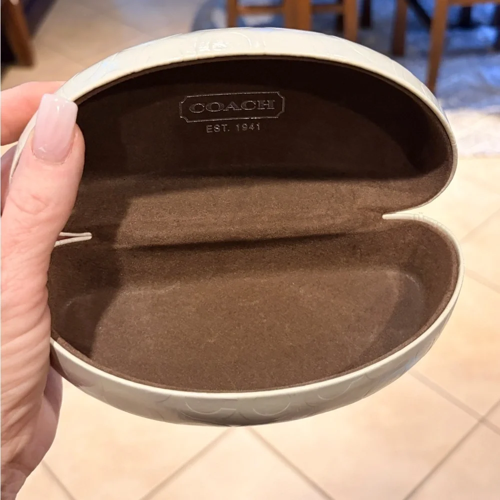 Coach stylish cream