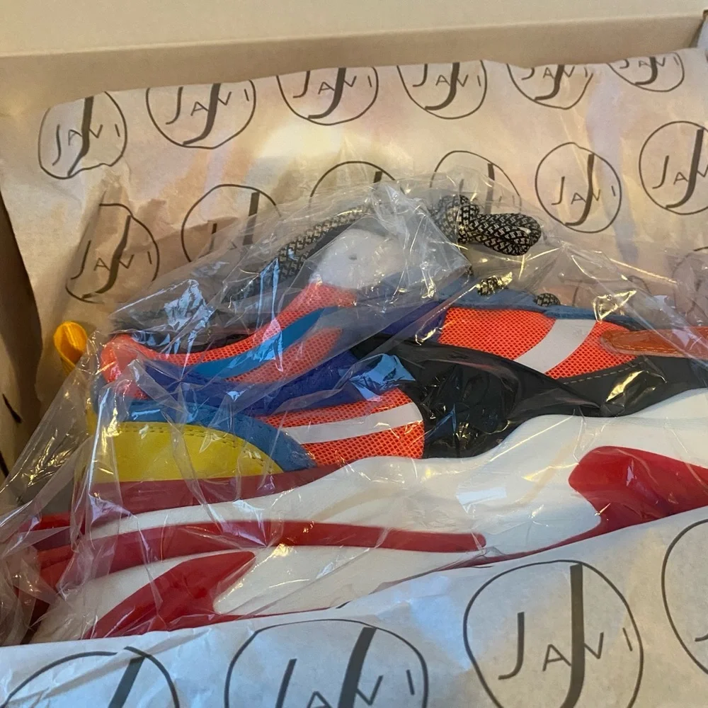 Javi hero sneakers