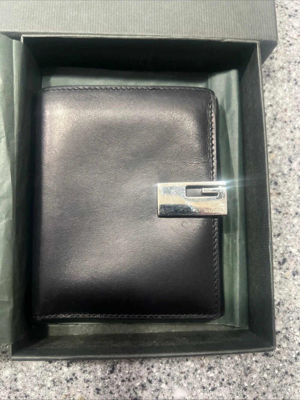 Gucci sleek bifold