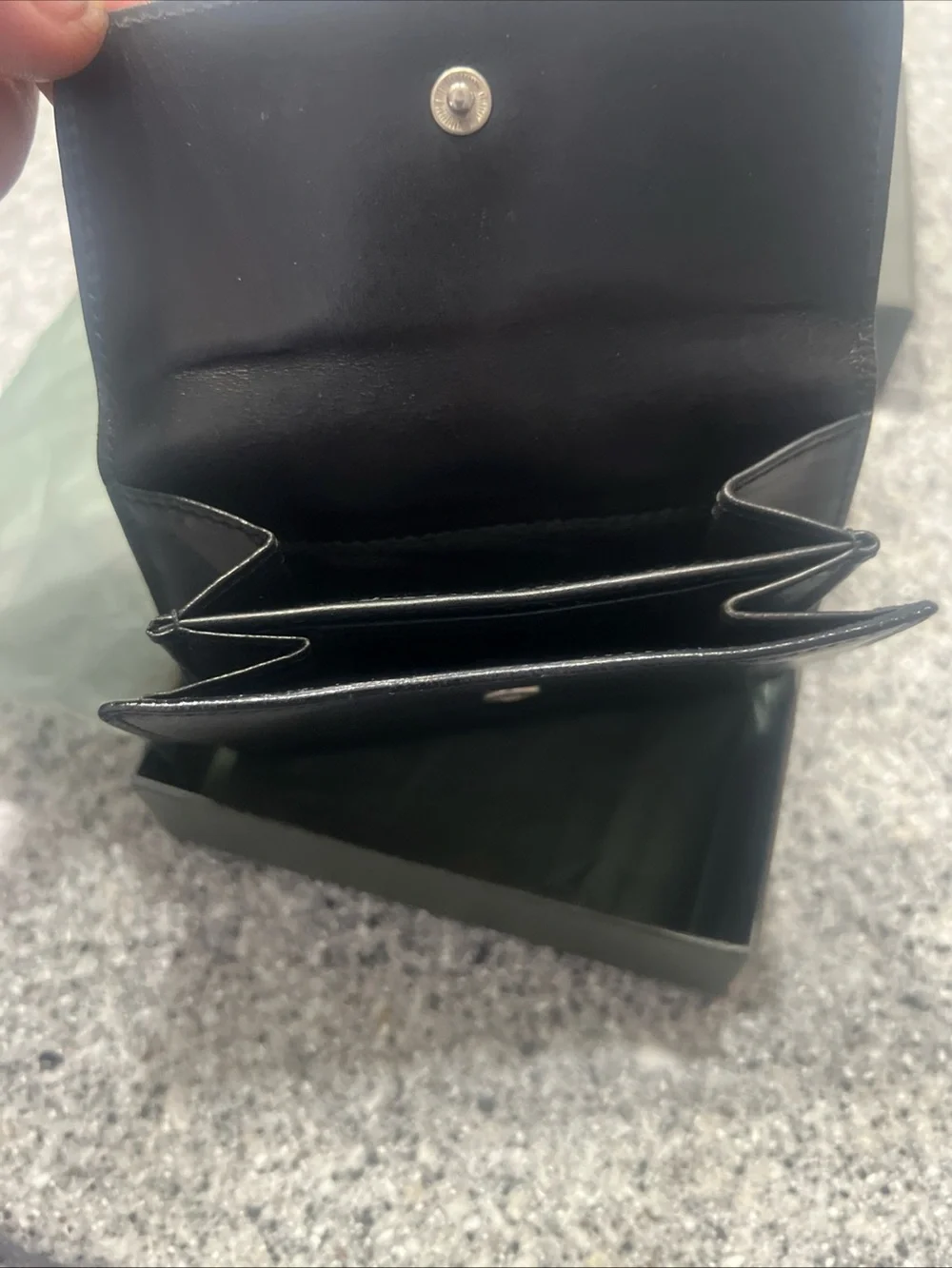 Gucci sleek bifold
