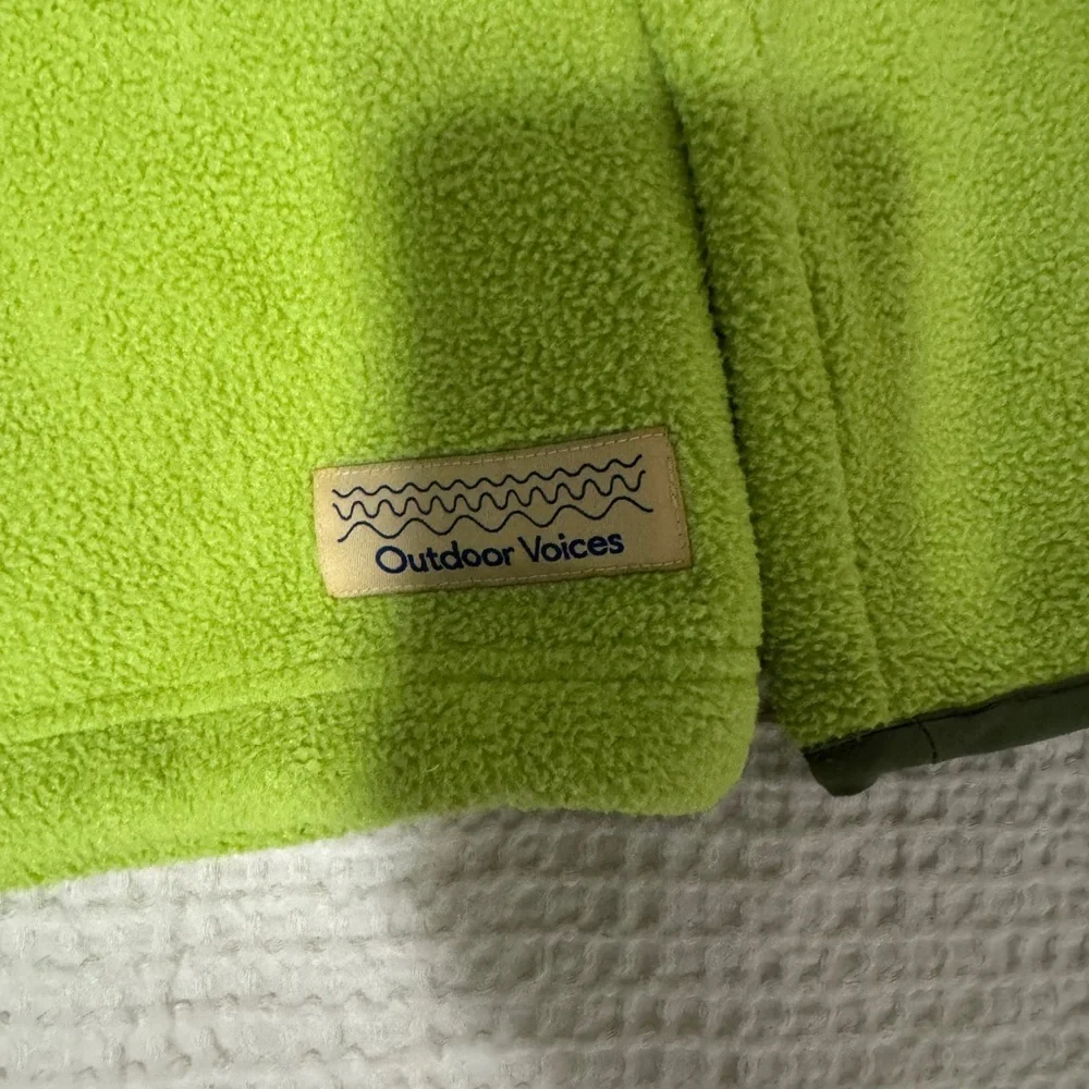 Outdoor Voices fleece lime