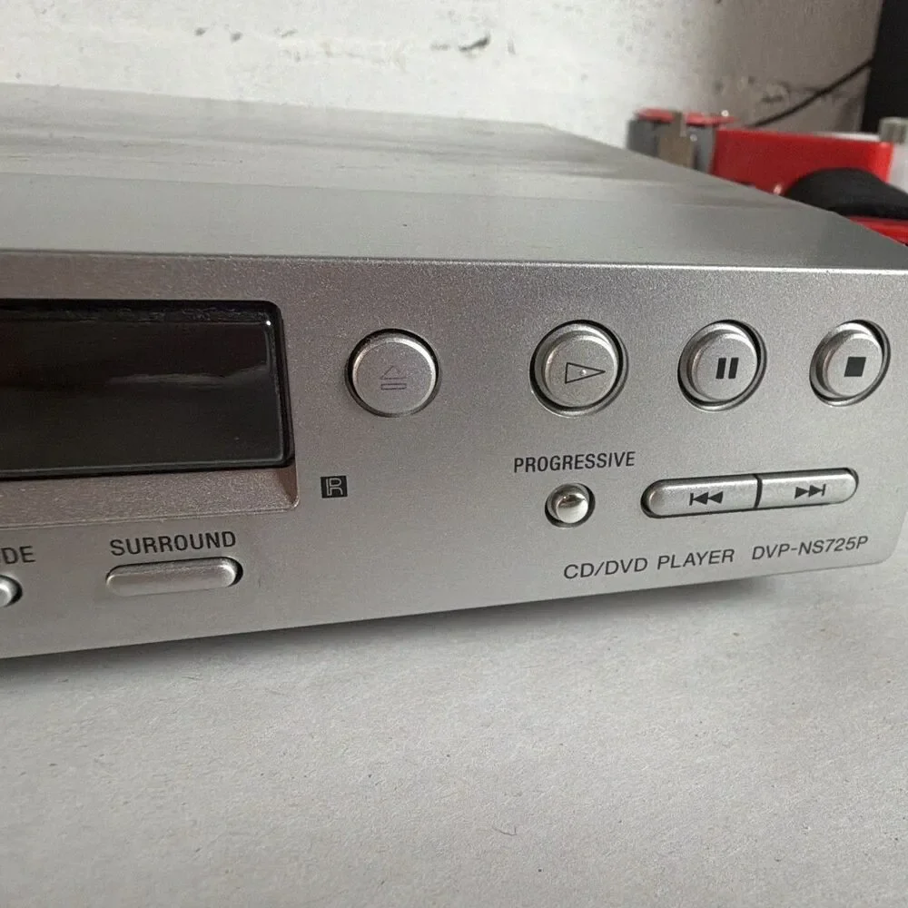 Sony DVP-NS725P DVD Player w/ Progressive Scan, MP3 Playback, CD/DVD, Silver