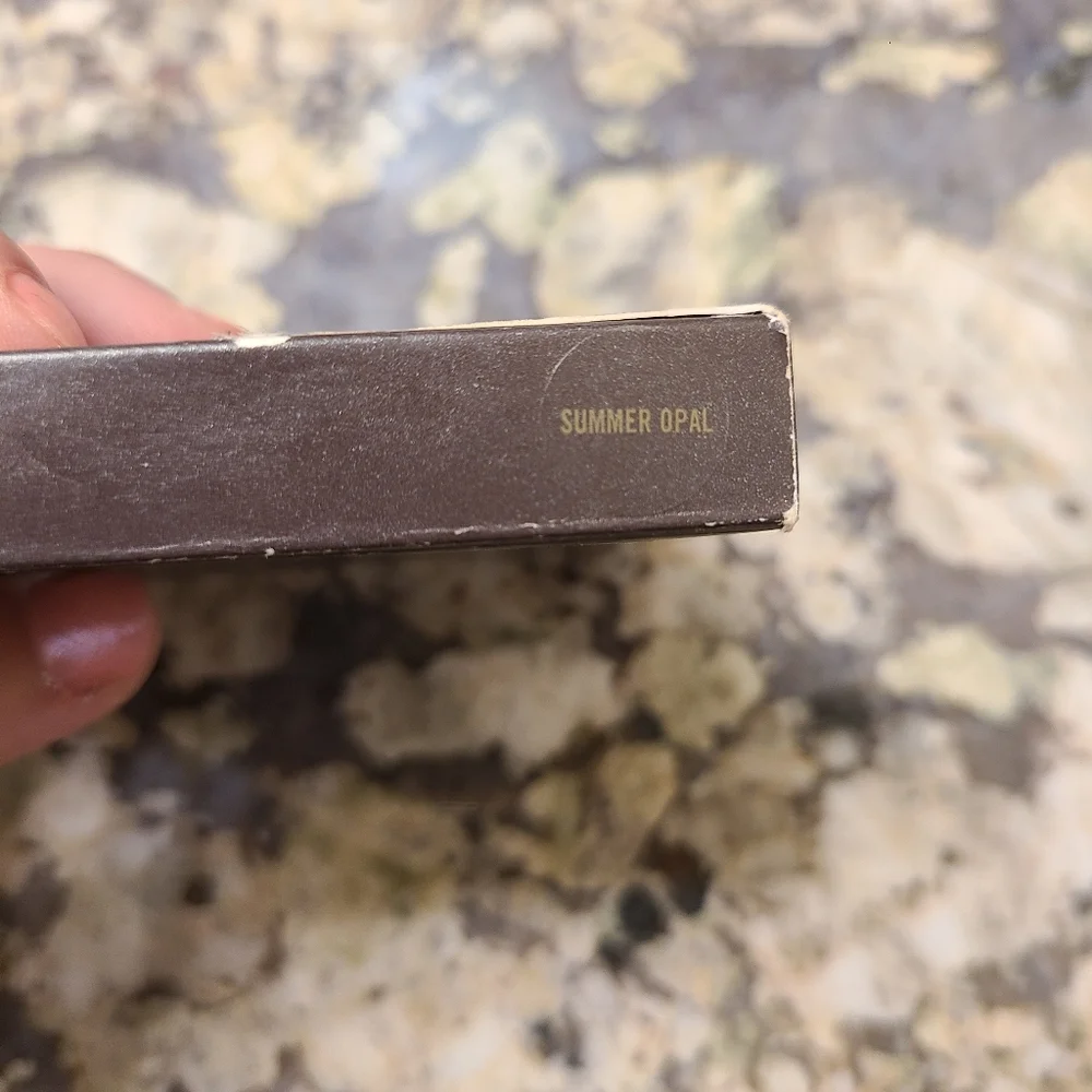 MAC Cosmetics bao may lightly