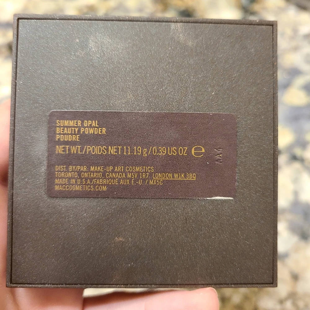 MAC Cosmetics blush may swatched