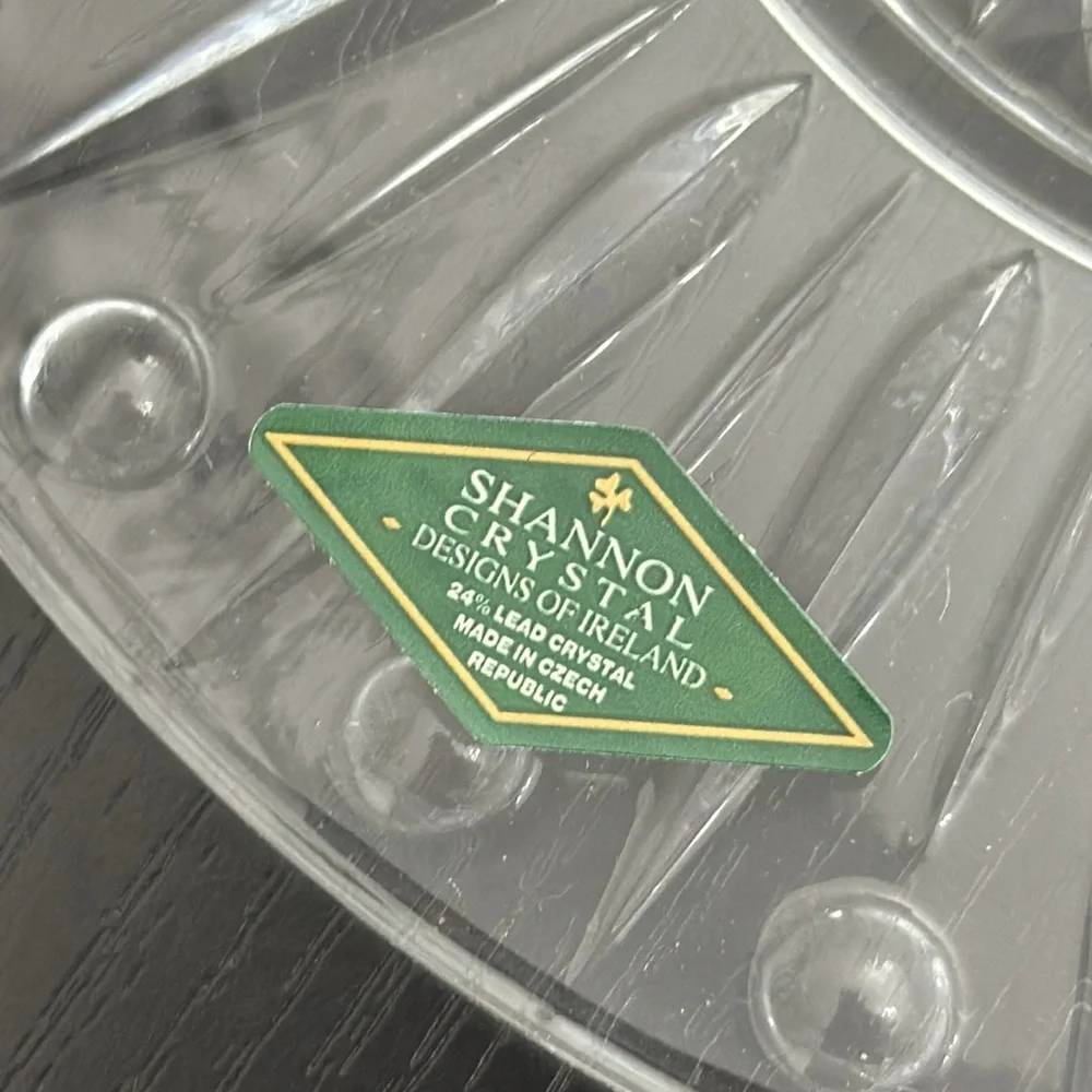 Shannon by Godinger 24% Lead Crystal Sutton Place Dessert Plates (4)