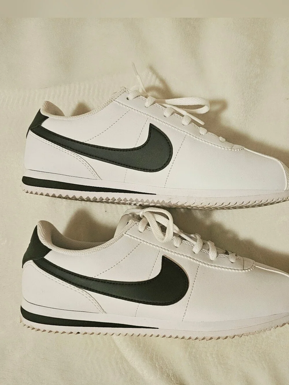 Nike clean white