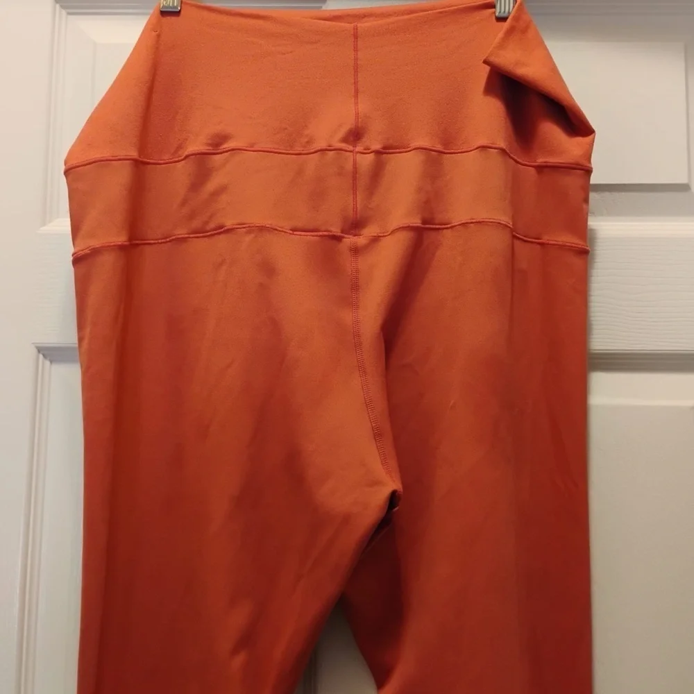 NWOT Nike Dri-FIT High-Waisted Leggings Salmon Pink Moisture Wicking Size XXL