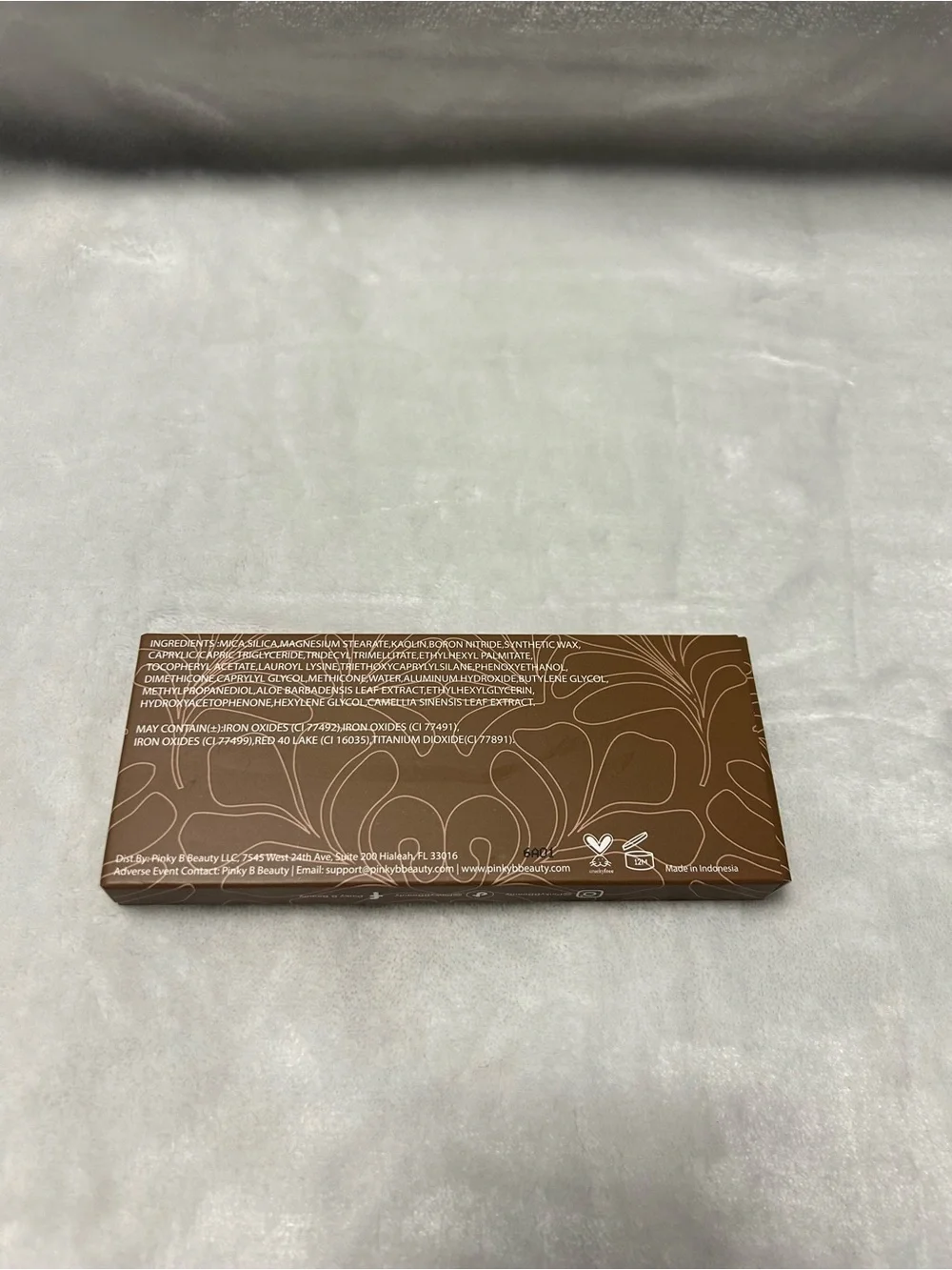 PINKY B COSMETICS Hot Commodity The Bronzer Palette