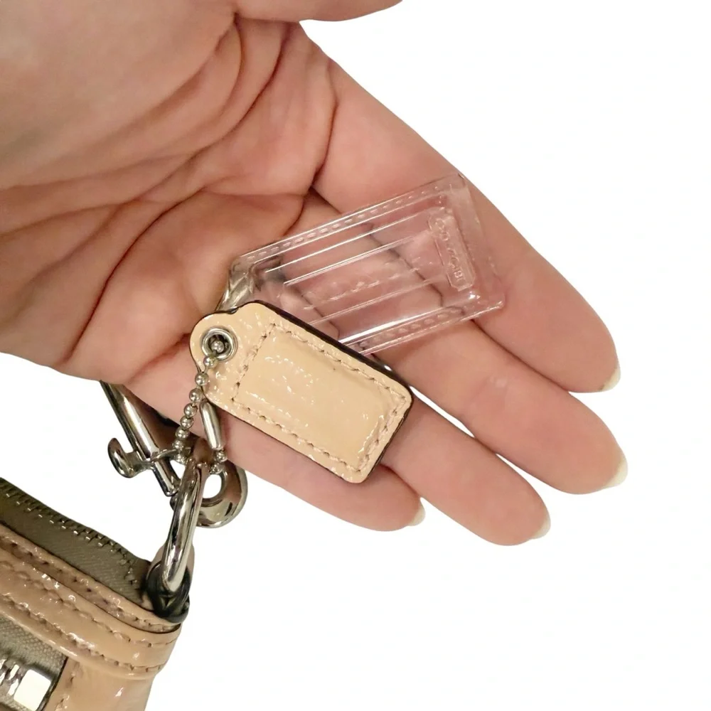 Coach Poppy Y2K‎ Wristlet