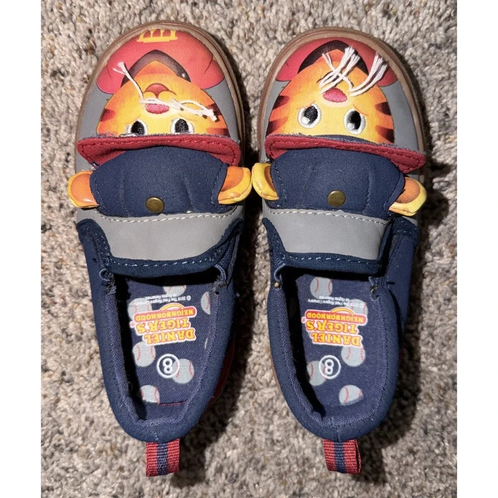 Daniel Tiger daniel tiger