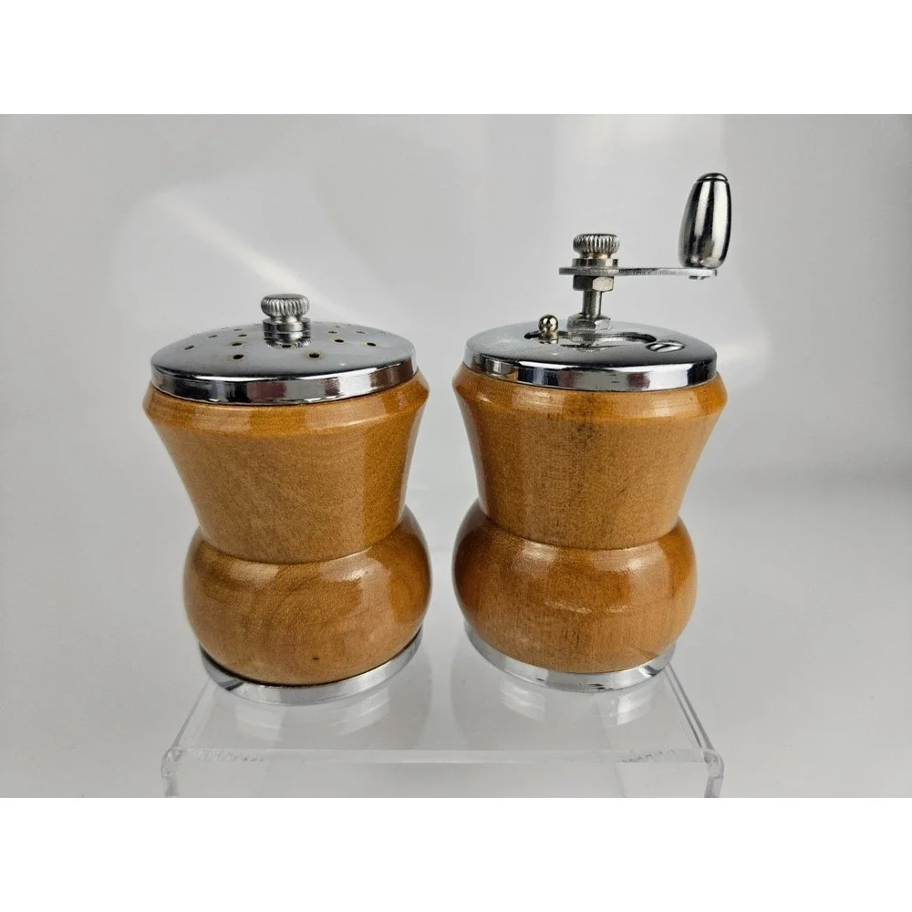 Mid Century Teak Salt & Pepper Set Woodpecker Japan MCM‎ Grinder