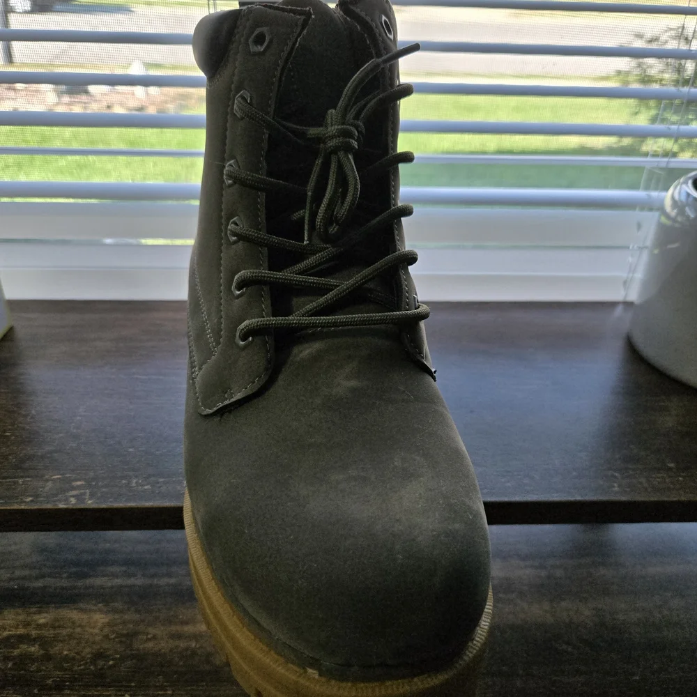 Fila rugged boots