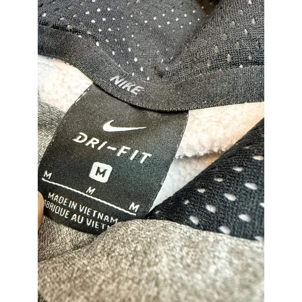 Nike Mens Dri-FIT Heather Grey Training Hoodie Fleece‎ Pullover Size M Medium
