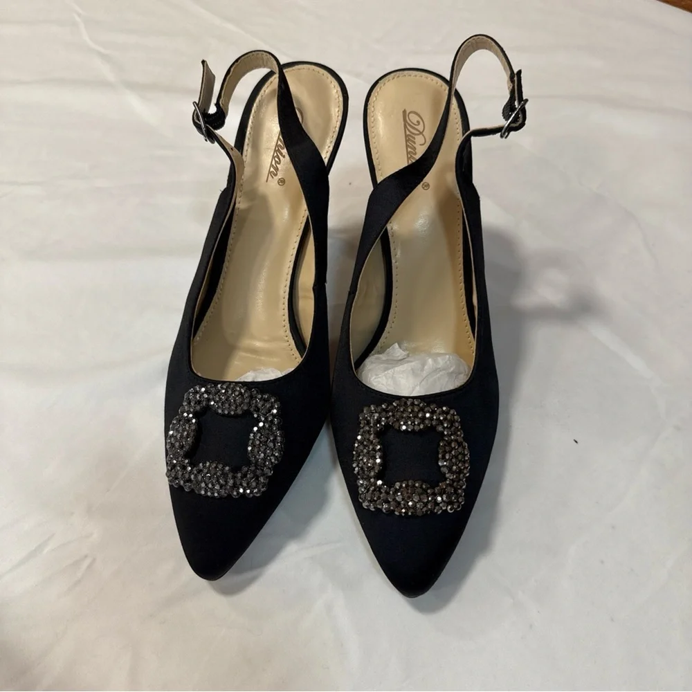 Dunion embellishments outfit slingback