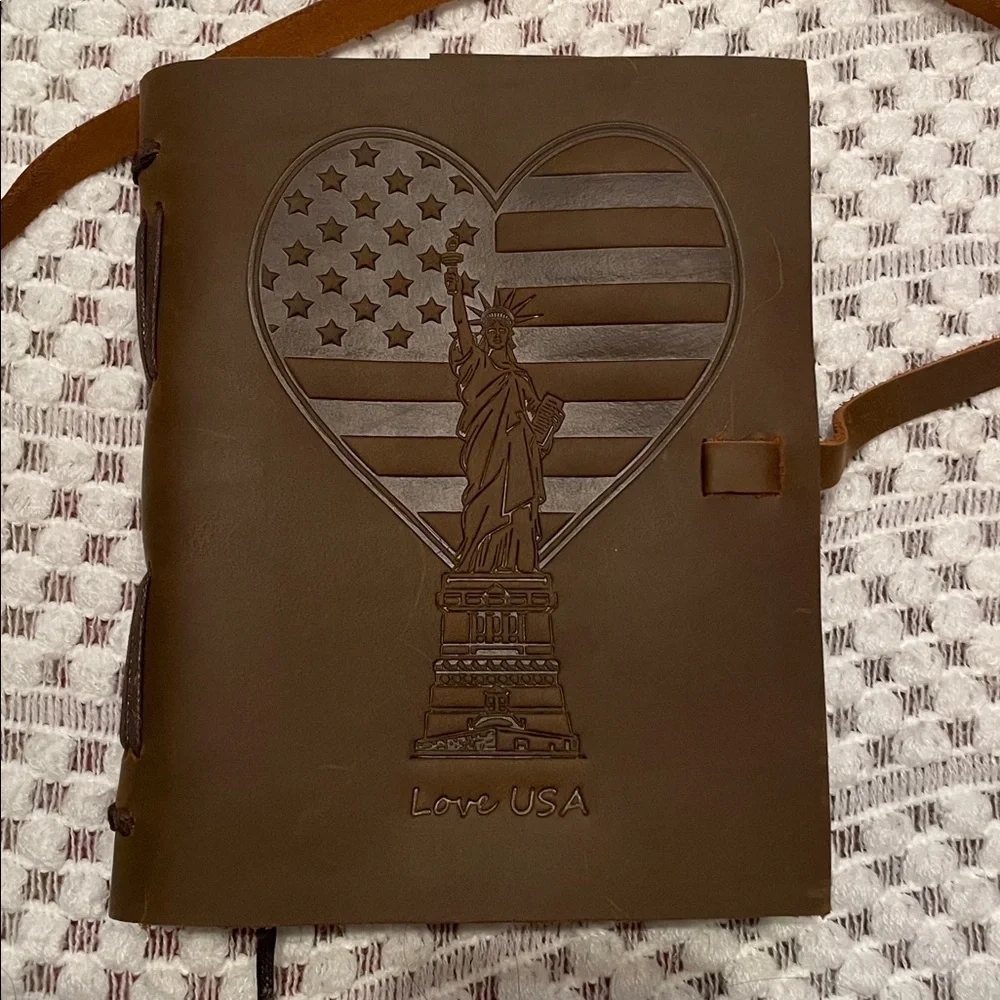 NWT Sovereign Brown Leather Travelers Journal Set with Pen