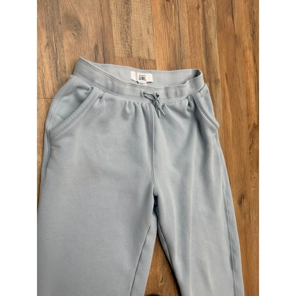 Athleta girl retroactive