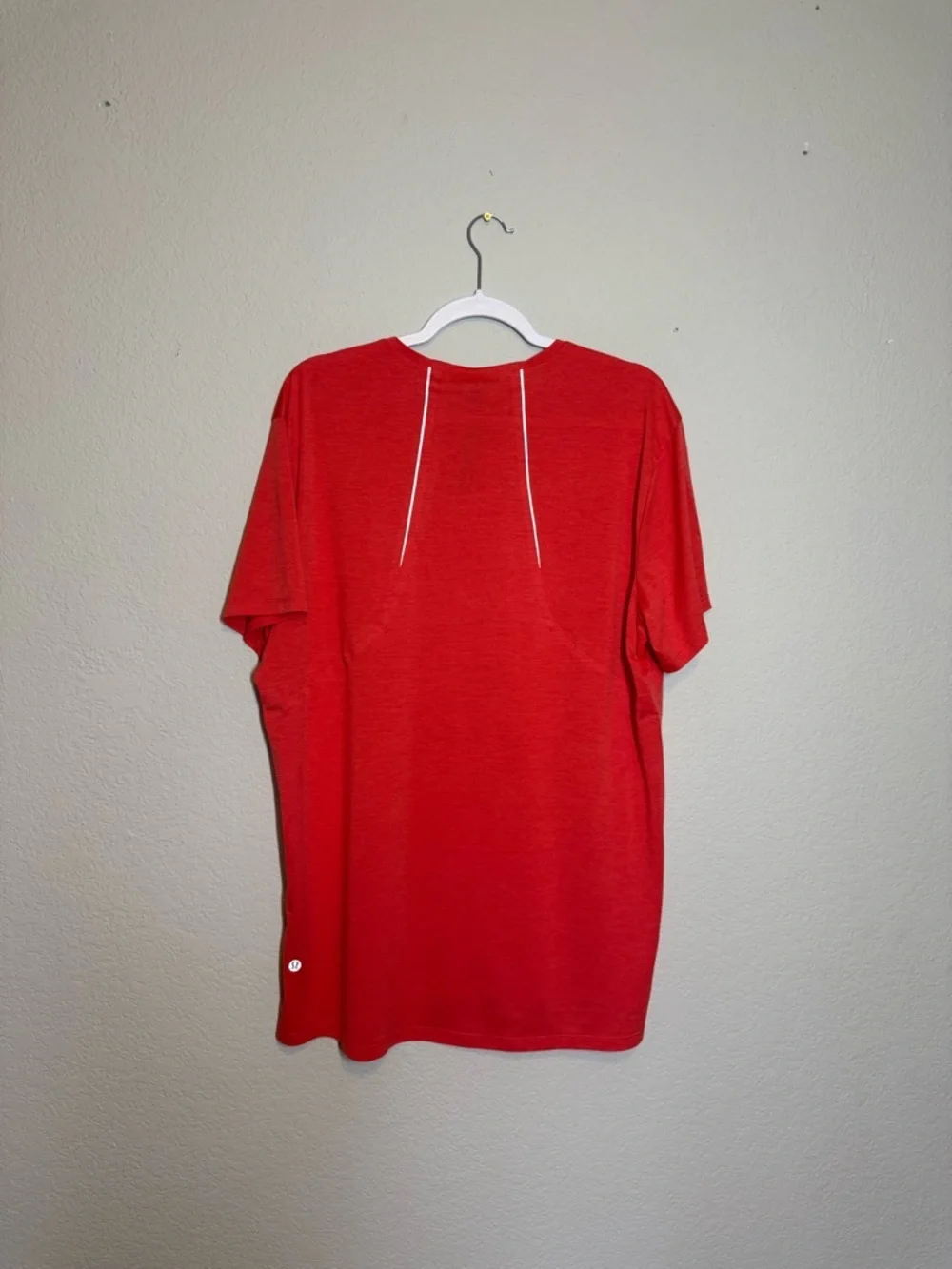 lululemon athletica lightweight red