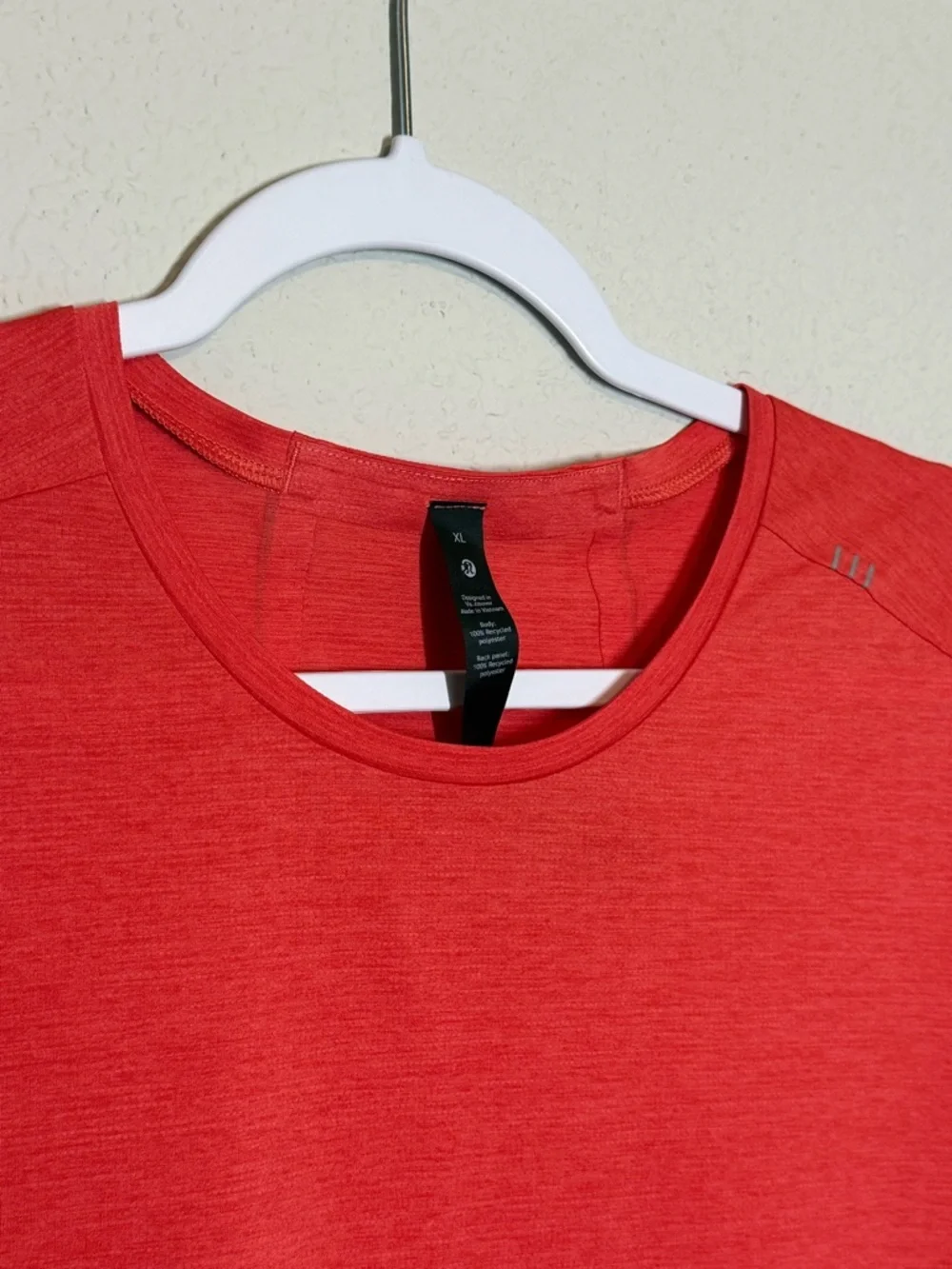 lululemon athletica lightweight red