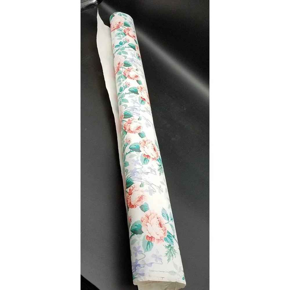 Vintage 1972 American Greetings  Corp Gift Wrapping Paper Floral‎ Open