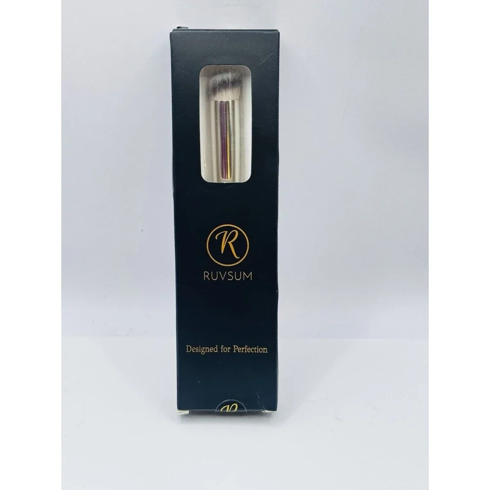 RUVSUM Face Contour Concealer Brush RV270 NIB Soft Dense Makeup Brush