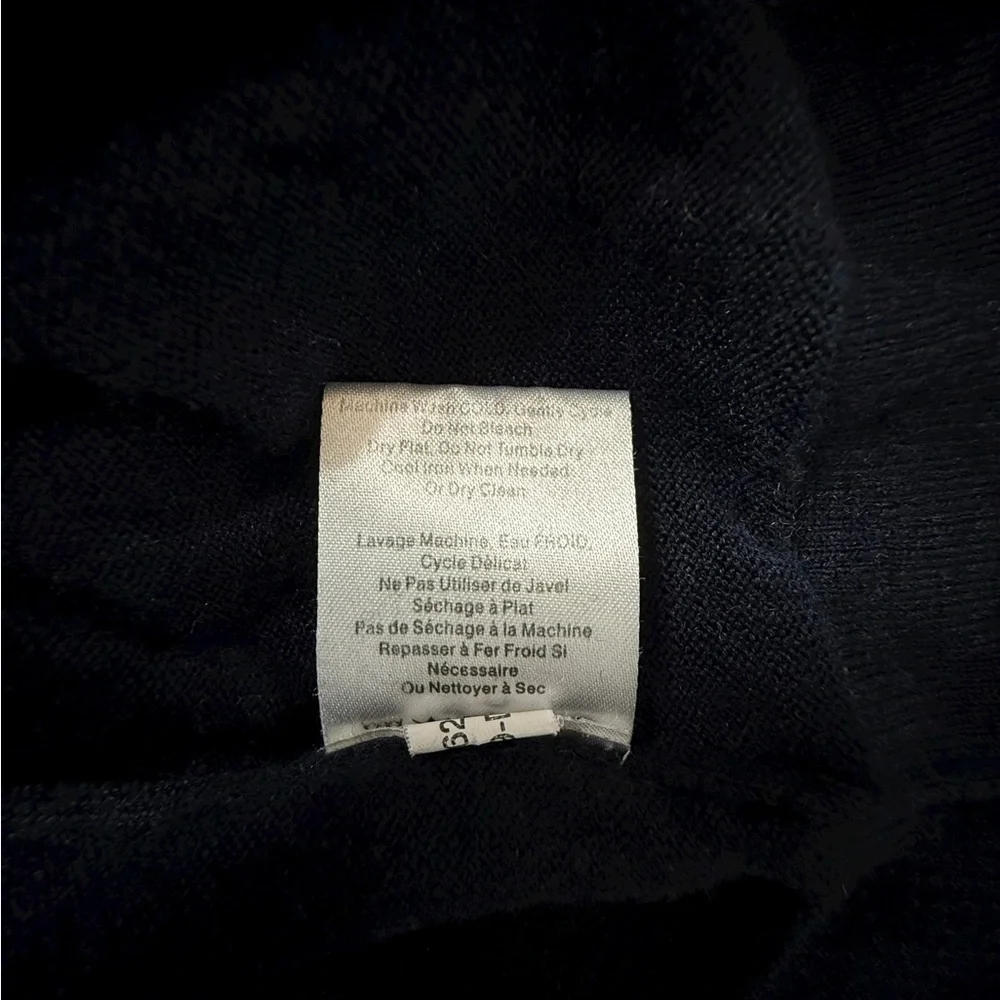 Smartwool zip hole small