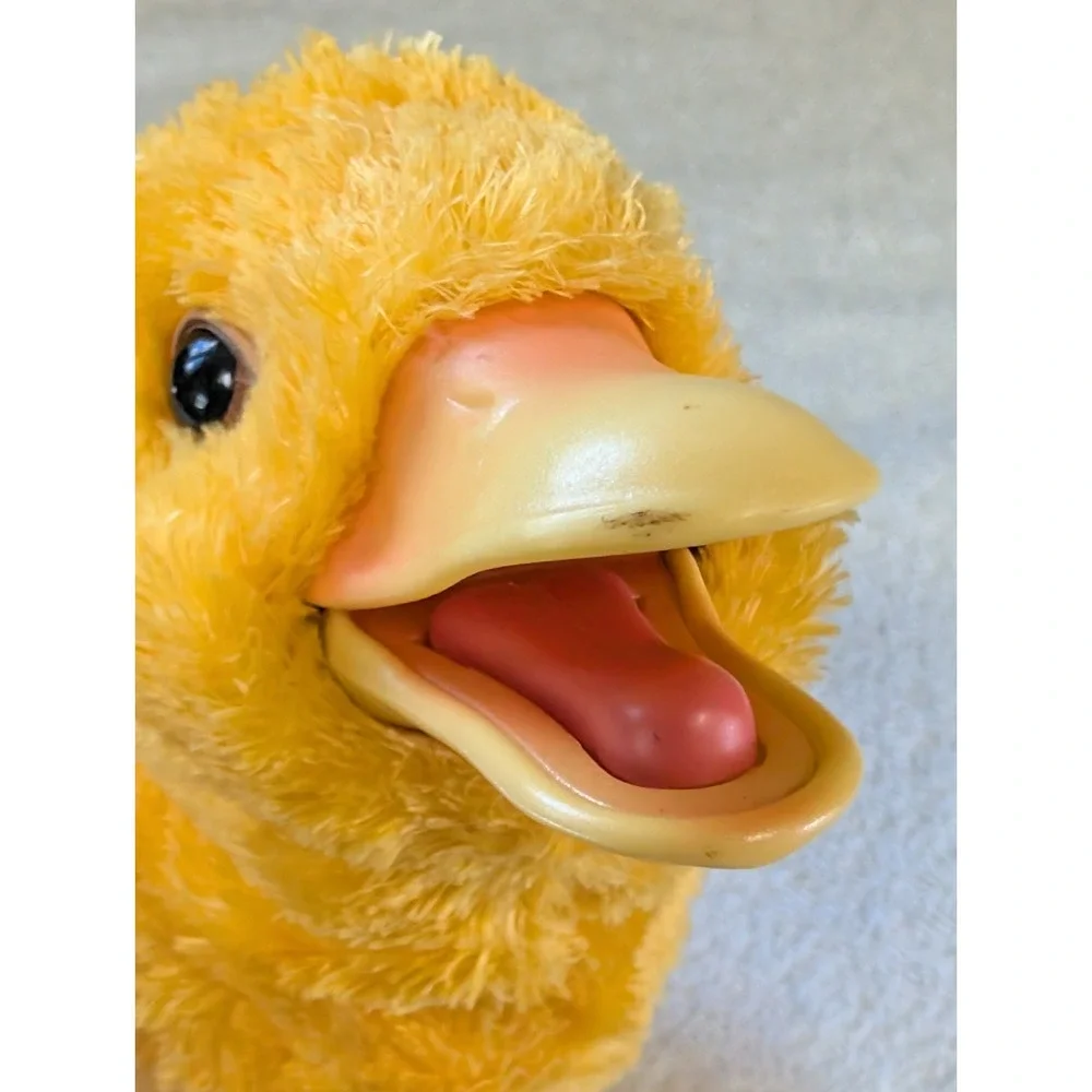 FurReal Friends Yellow Duck Duckling Newborn Baby Bird 2008 Hasbro Plush WORKS!