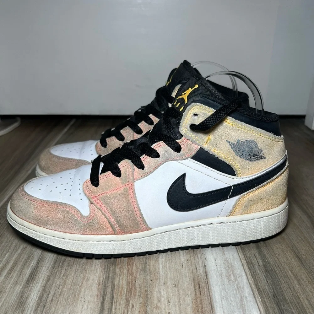 Nike Air Jordan 1 Mid SE GS Shoes ‘Flight Club’ Yellow & Orange Youth 6Y