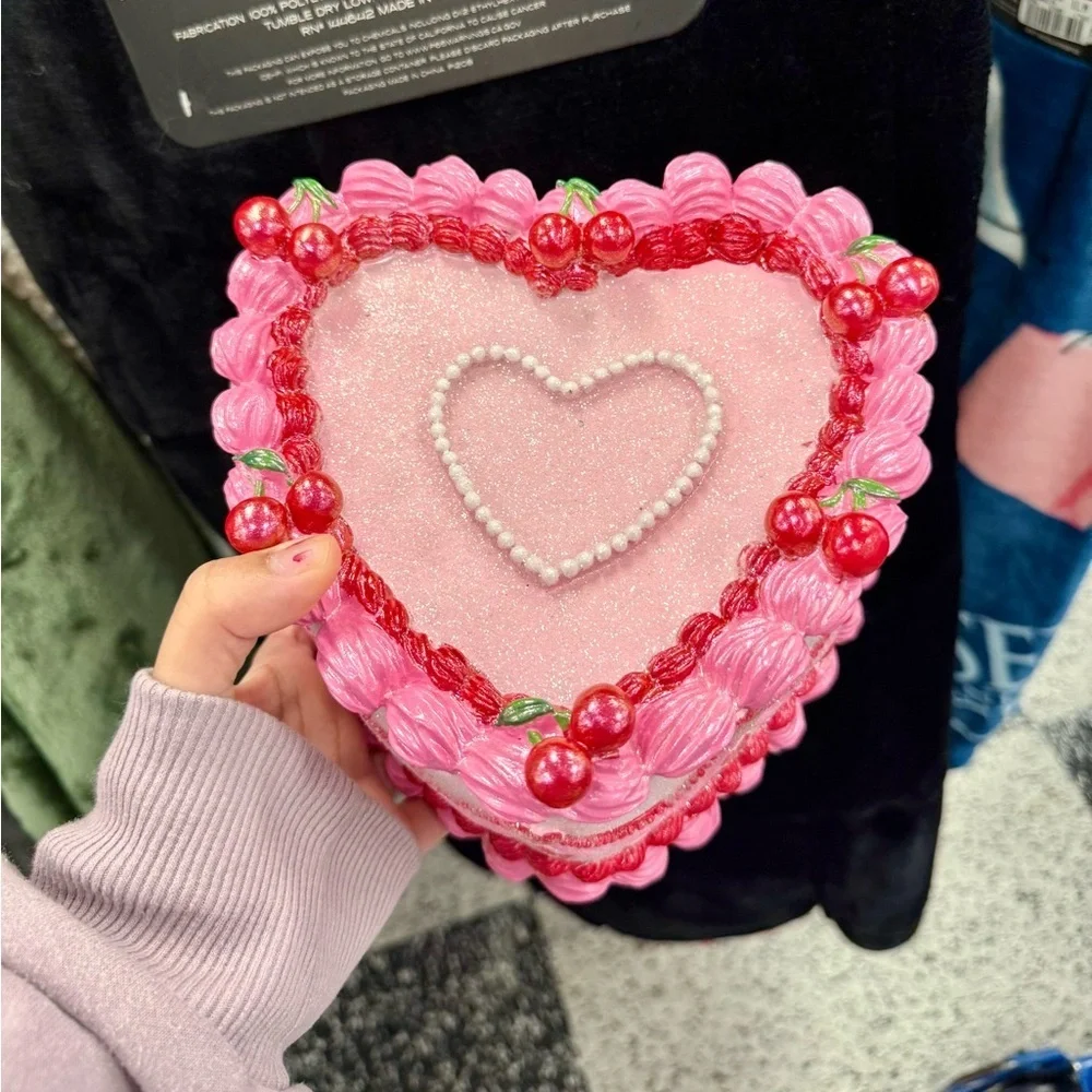 Pink Heart-Shaped Decorative cake decor