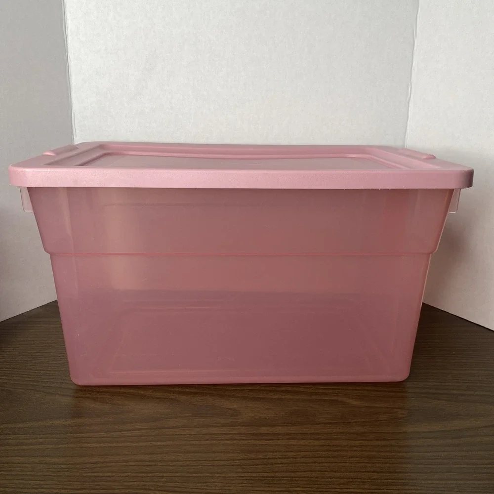 1990 Rubbermaid Keepers Clear Box #0100 19.5Q Container JLA-2222 TMAUVE (pink)