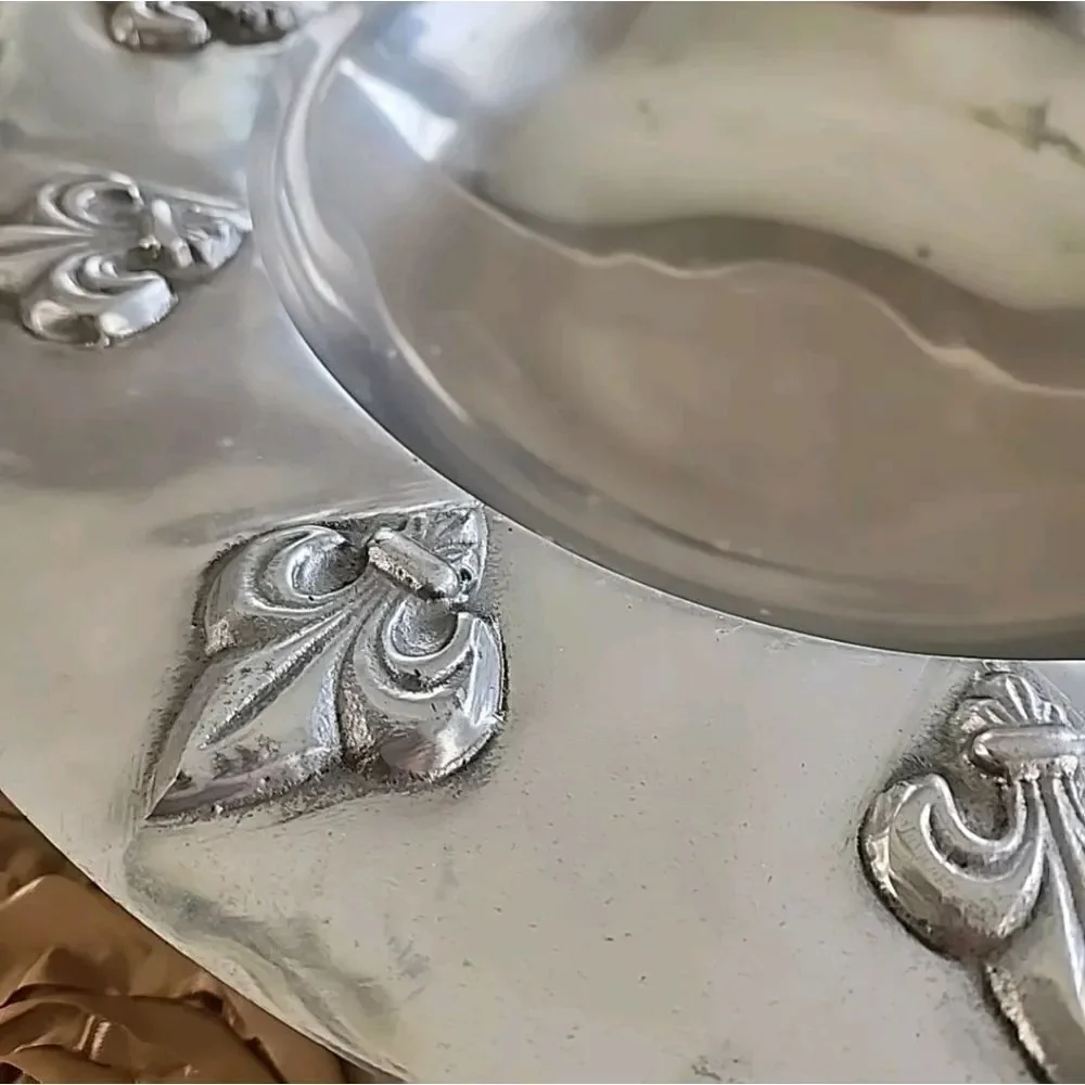 ⚜️Fleur de lis Cast Aluminum Bowl