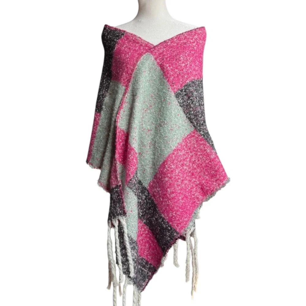 NWT Colorful‎ Fuchsia Scarf
