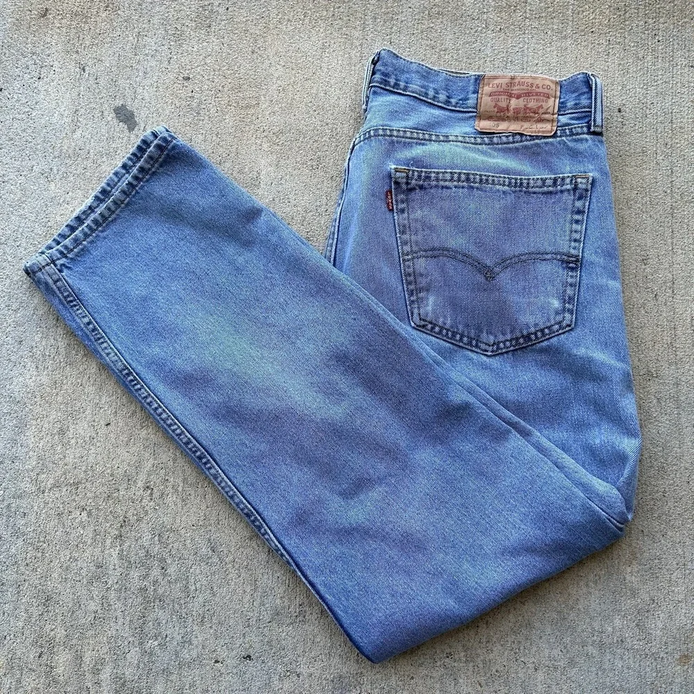 Levis measurements included