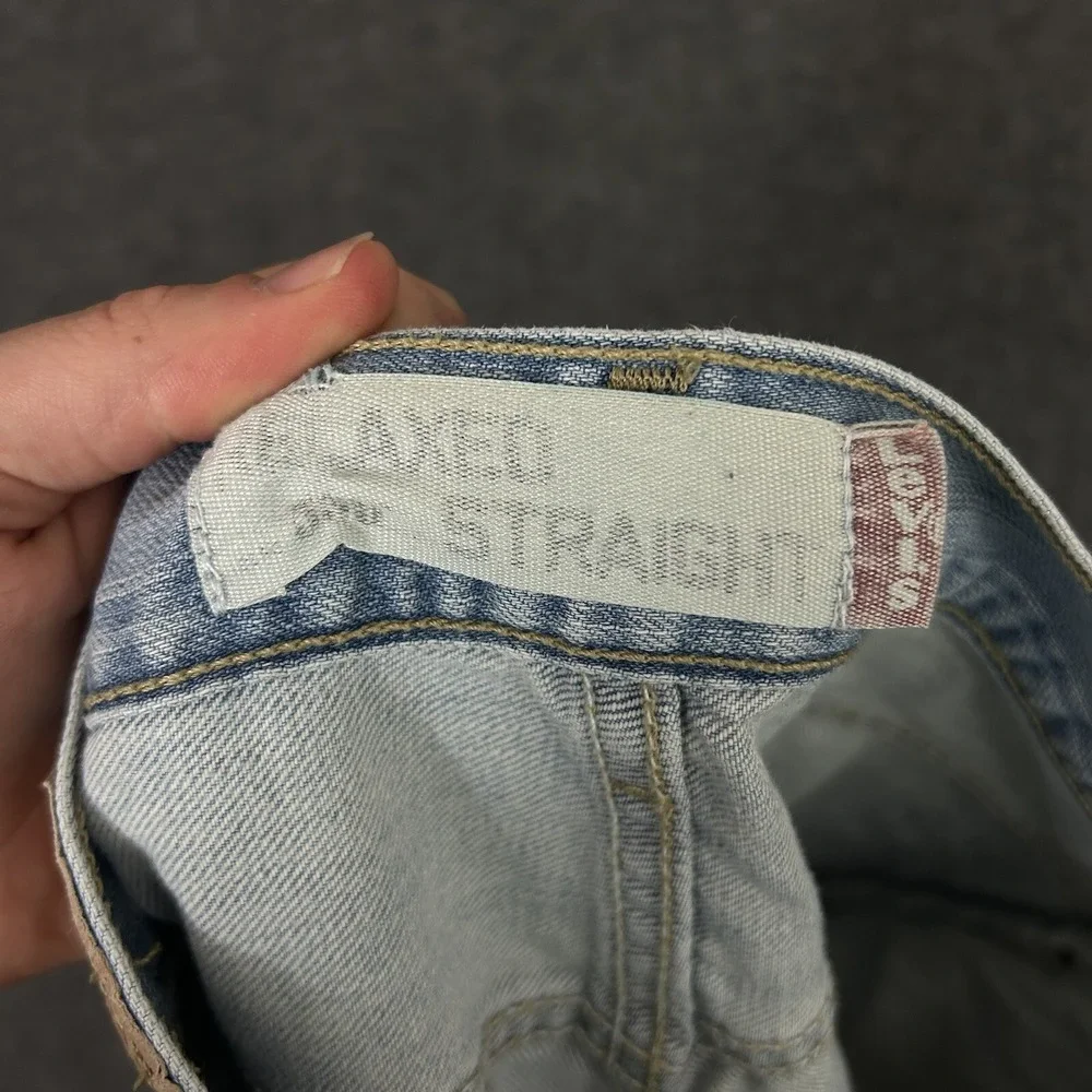 Levis measurements included